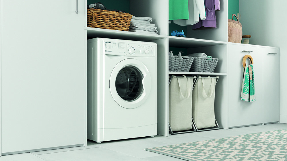 Lavatrice Indesit 8 kg EWC 81284 W IT